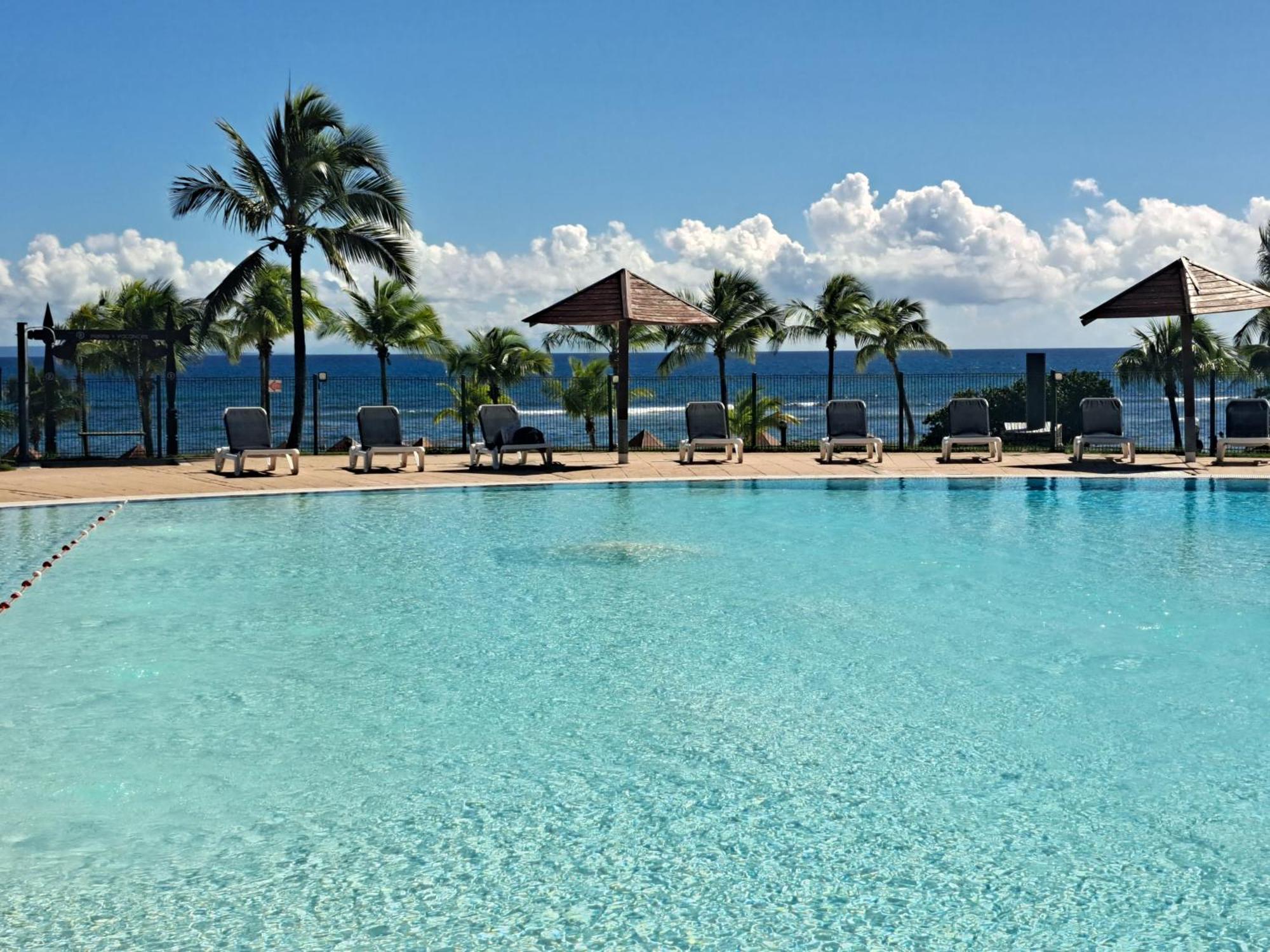 Grand Studio Vue Mer Exceptionnelle, Piscines, Plages. Sainte-Anne  Exteriör bild